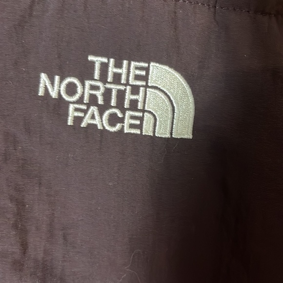 North face women’s pink and black zippered jacket size S - Picture 2 of 11
